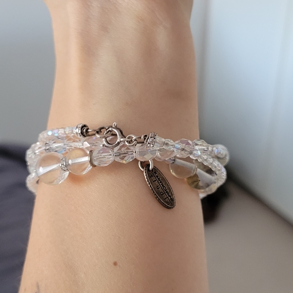 Karyn Chopik Studio wrap around bracelet - Picture 5 of 9